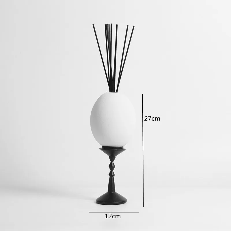 In Home Fragrance Products - زينة هندسية من السيراميك الأبيض البسيط