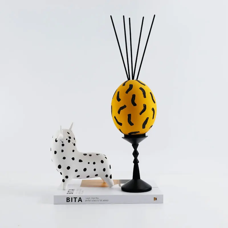 زينة هندسية من السيراميك الأبي - مراجعة In Home Fragrance Products وسعره