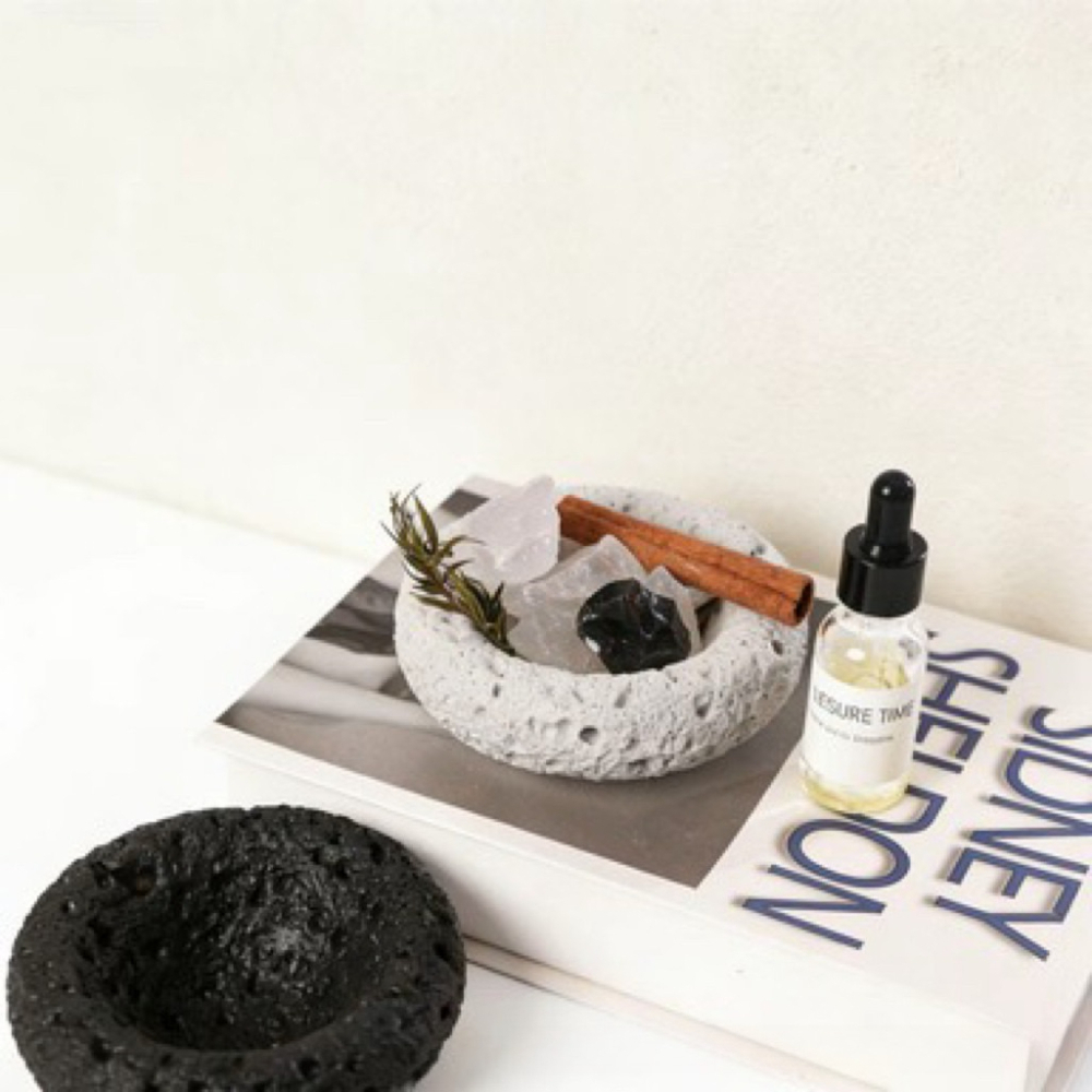وعاء شمعة من الإسمنت على شكل ن - مراجعة Home Fragrance Japan وسعره